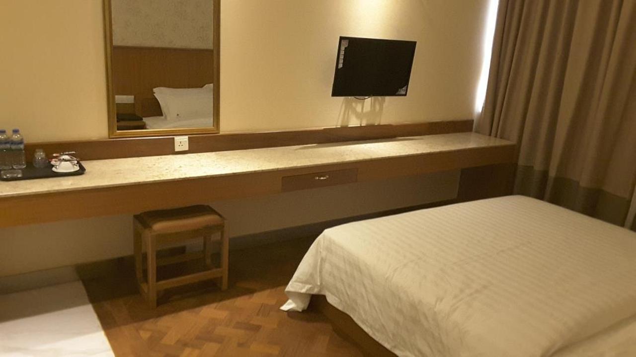 Unity Hotel Μανταλέι Δωμάτιο φωτογραφία